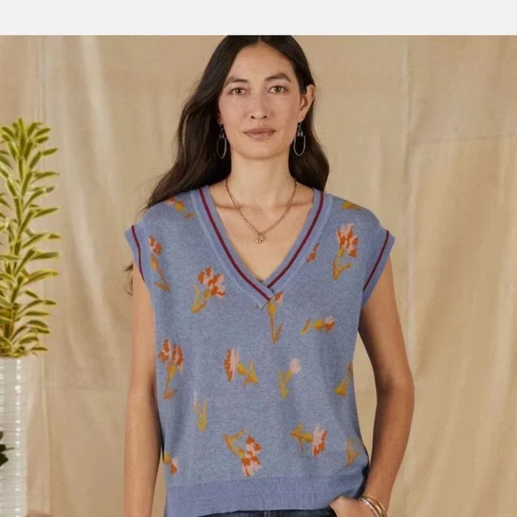 Sundance Fairlee Preppy Blue Floral VNeck Sweater Vest Women’s Medium Academa - Picture 2 of 7